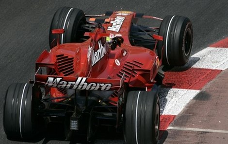 Ferrari s reklamami Marlboro již při závodech F1 nejspíš nikdy nespatříme…