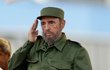 Fidel Castro kvůli nemoci předal část pravomocí bratrovi Raúlovi (vpravo).