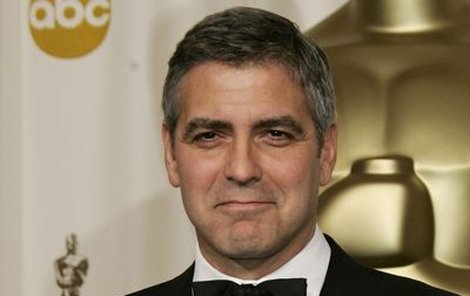 George Clooney (44) 
Americký herec
Muž plný tajemství. Stále častěji jeho jméno slyšíme v souvislosti s politikou. Je to nejvyhraněnější oponent současného amerického prezidenta. Svým šarmem působí hlavně na myšlení žen. 