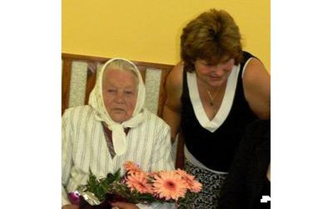 Hádali byste Anně Brožkové 105 let?
