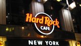Hard Rock Cafe: Přivezli motorku Stevena Tylera