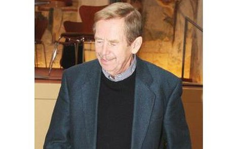 Havel je oblečen podle posledních trendů...