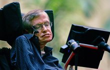 Uznávaný vědec Stephen Hawking tvrdí: Ufoni existují! Ale raději je nekontaktujte...