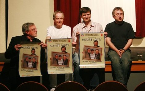 Janové – zleva: Kačer, Tříska, Hrušínský a Hřebejk – se na premiéru těší.