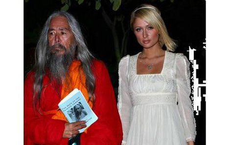 Je snad novým koníčkem Paris Hilton buddhismus?