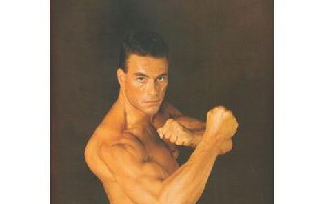 Jean-Claude Van Damme okouzlil svět svými svaly a akčními scénami ve ﬁlmech a stal se idolem nejen pro miliony žen a dívek.
