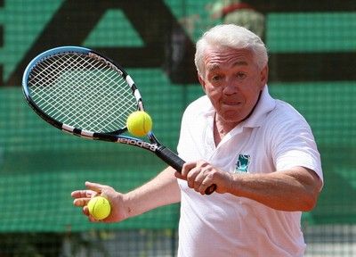 Jiří Krampol charitativní tenis sice nevyhrál, ale hru si jaksepatří užíval!