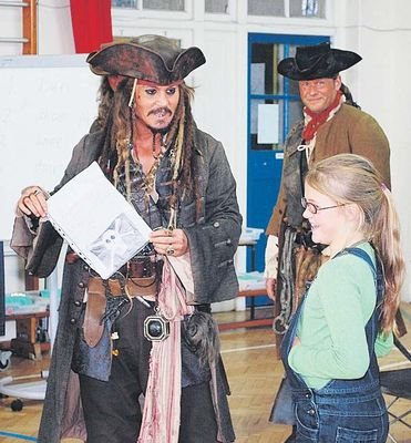 Johnny Depp jako pirát Jack Sparrow