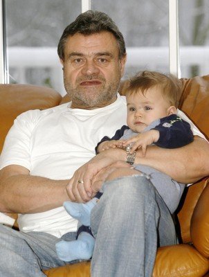 Karel Svoboda s ročním synem Jakubem