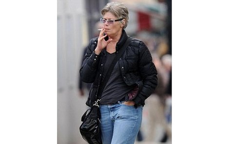 Kelly McGillis si užívá luxusu anonymity.