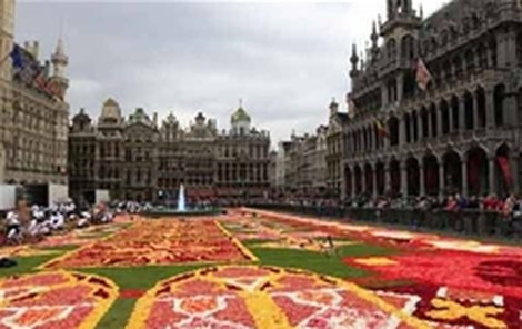 Květinový koberes v Bruselu.