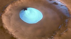 Ledové jezero na Marsu
