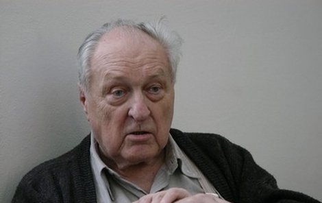 Legendární režisér Jiří Krejčík se nechal kvůli špatnému scénáři vyšetřit na psychiatrii.