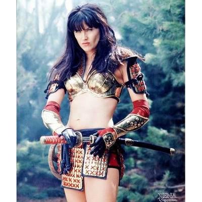 Lucy Lawless jako Xena