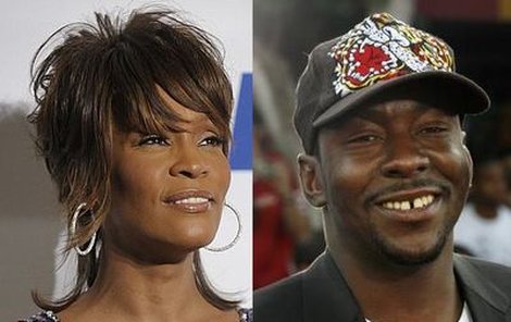 Manželství Whitney Houston a Bobbymu Brownovi nefungovalo prý proto, že zpěvačka je lesbička.