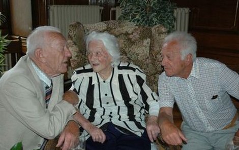 Martě Pokorné přišli k jejím 108. narozeninám popřát i synové  Břetislav (88) a Jiří (85)