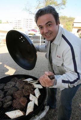 Martin Zounar si na propečených pochoutkách z grilu přes léto pěkně pochutná.