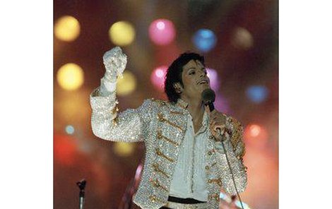 Michael Jackson (†50) 