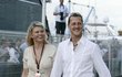 Michael Schumacher si teď užívá radostí života. A jeho manželka Corinna je nejšťastnější ženou na světě...