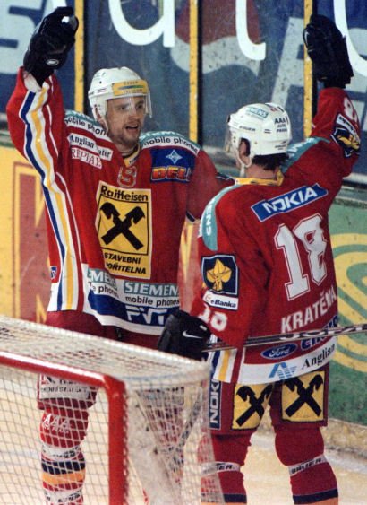 Michal Broš (vlevo) toho ve sparťanském dresu s Ondřejem Kratěnou mnohé zažil.