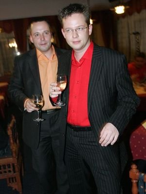 Michal Jagelka (vpravo) s obavami sleduje stav churavého partnera Aleše Cibulky.