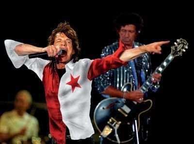 Mick Jagger nezpívá v sešívané košili s hvězdou na srdci a stejně tak Vladimír Šmicer není Mick Jagger…