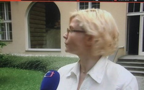 Ministryně Kovářová se za vulgárním studentem otočila, urážlivou výzvu brala s nadhledem.