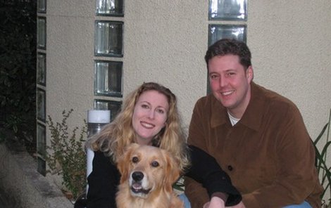 Na snímku z ledna 2008 vedle manžela Bretta.