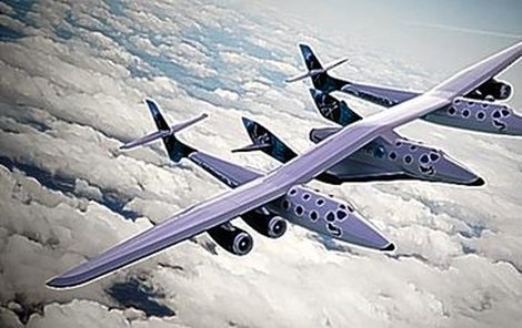 Nad mraky a výš! Model mateřské lodi SpaceShipTwo v letu.