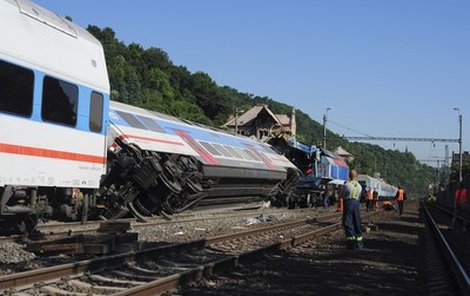 Nehoda vlaku City Elefant se stále vyšetřuje. Nejpravděpodobněji je na vině chyba strojvůdce.