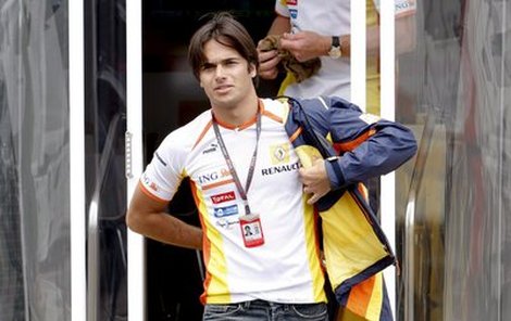 Nelson Piquet bude pykat.