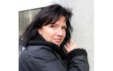 „Nemám ráda listopad,“ řekla Aha! Šárka Rezková, kterou v tomto měsíci pronásledují vzpomínky na rok 2003, kdy se zastřelil její manžel Jiří Brabec. 