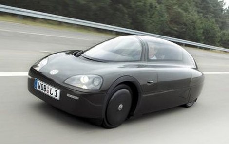 Německý Volkswagen představil malý, dvousedadlový prototyp extra úsporného vozu už před pěti lety.