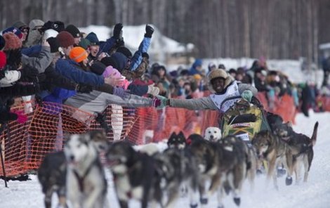 Newton Marshall se vydal spolu s ostatními na trať 7. března.