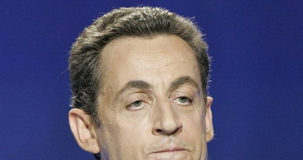 Někdy by bylo lepší, kdyby měl Nicolas Sarkozy zamčenou pusu na zámek...