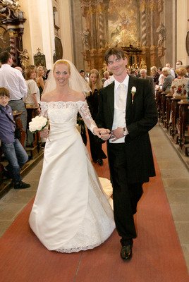 Novomanželé Jiří a Magdalena Strachovi.