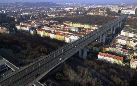 Nuselský most se stal mekkou sebevrahů.