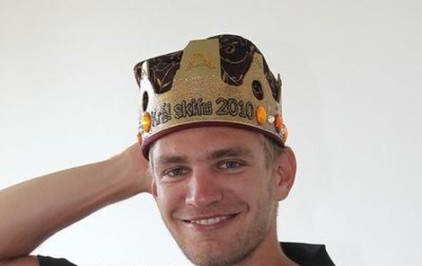 Ondřej Synek s korunou pro skifařského krále.