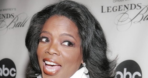 Na druhé místo z loňského prvního klesla hvězda americké televizní talkshow Oprah Winfrey