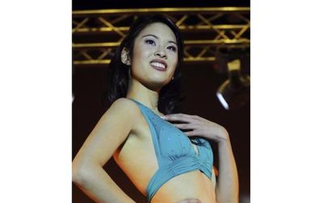 Osmnáctiletá studentka Nguyen se stala Miss Vietnam ČR.