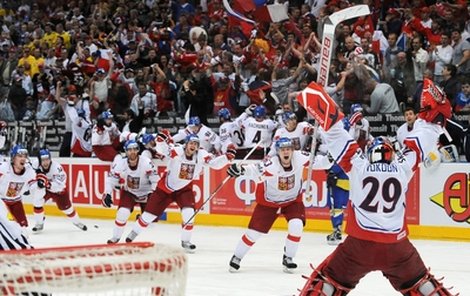 Parta českých bojovníků je ve finále! A v něm se dnes pokusí o svou nečekaně úspěšnou misi zakončit ziskem zlata.