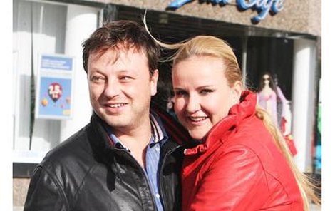 Patrik Auš se svou manželkou Vendulou Svobodovou touží po dítěti.