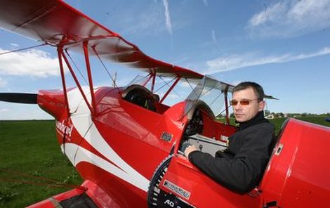 Pilot Jan Rudzinskyj přežil svoji smrt a už opět létá.