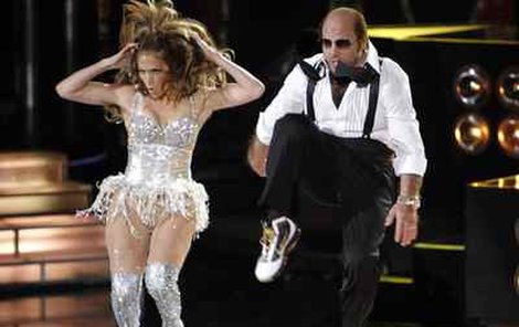 Pleš a hip hop aneb Tom Cruise, jak ho neznáme. Chvílemi Jennifer Lopez docela děsil.