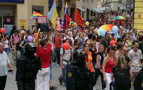 pochod gayů a lesbiček 