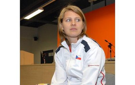 Podrží Lucie Šafářová český tým, i když se jí letos zatím příliš nedaří?
