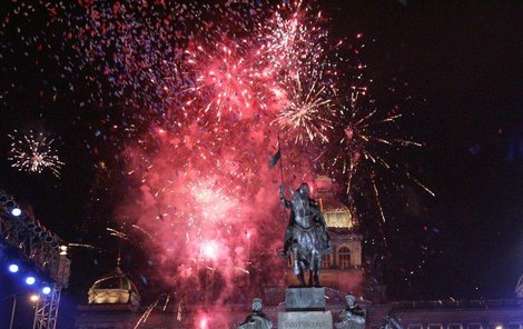 Populární estrádové Silvestry točila Nova na Václavském náměstí. Letos ale od projektu ustoupila.