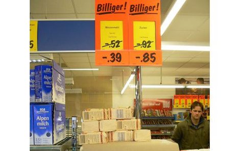 Potraviny se v Německu už nevyplatí nakupovat.