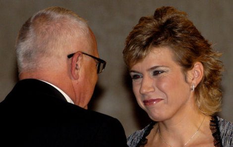 Prezident Václav Klaus vyznamenal včera i olympijskou vítězku Kateřinu Neumannovou.