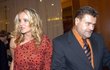 Při poslední hádce prý Karel Svoboda šeptl: „Já myslím, že by ti bylo nejlíp, kdybych byl mrtvej, viď?“ Při poslední hádce prý Karel Svoboda šeptl: „Já myslím, že by ti bylo nejlíp, kdybych byl mrtvej, viď?“